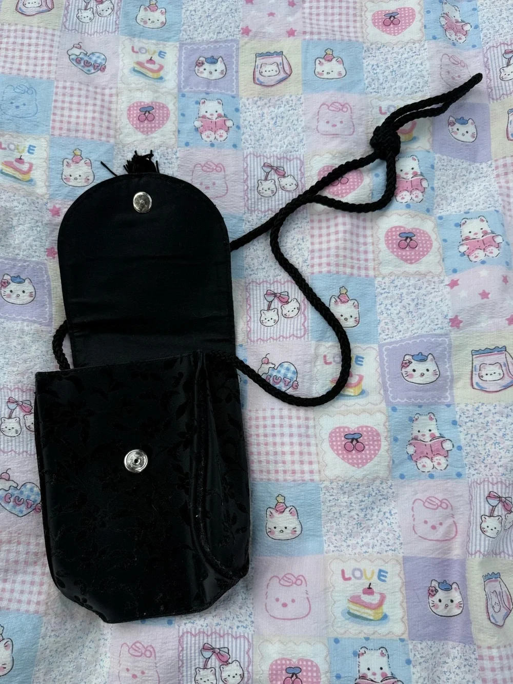 Vintage Black Floral Embroidered Mini Crossbody Bag tassel